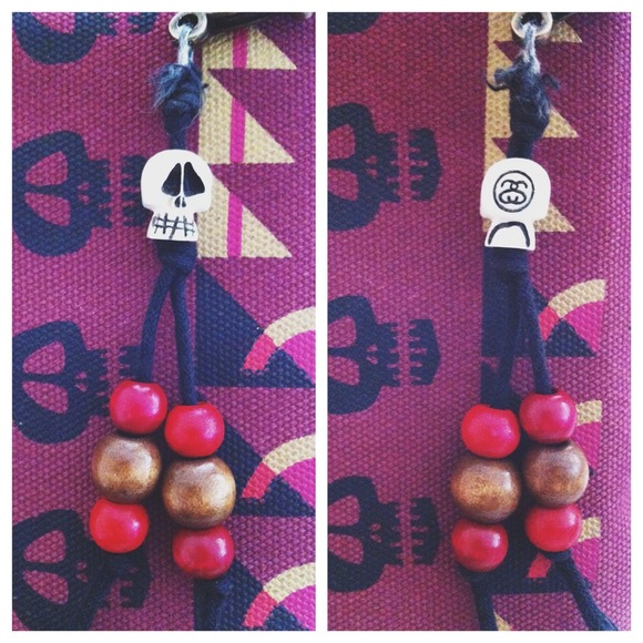 STUSSY SKELETON/TRIBAL CLUTCH - Picture 4 of 4