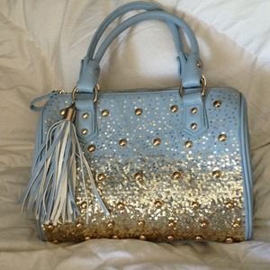 Charming Charlie handbag