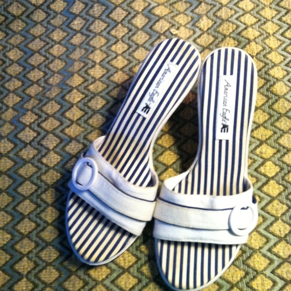 🔵Blue and white striped high heels