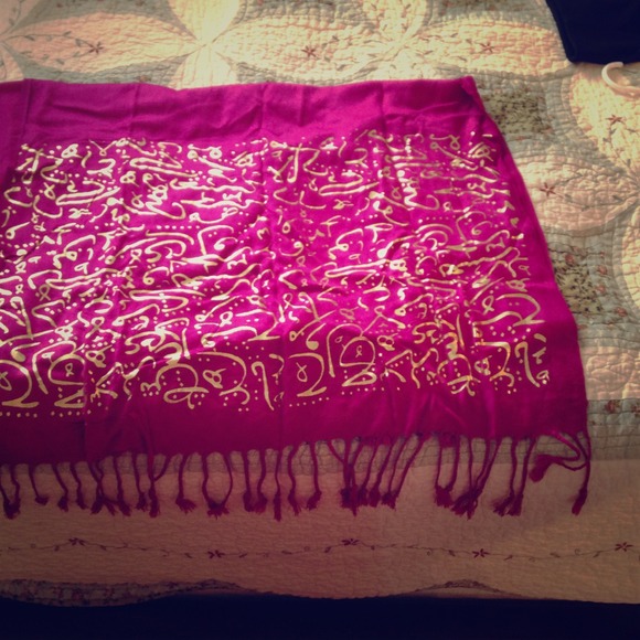 Stunning hot pink  scarf with ARABIC calligraphy