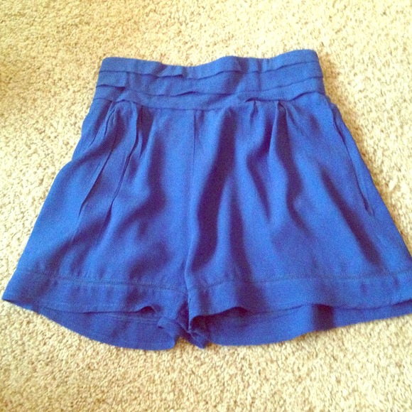 Urban Outfitters Blue high-waisted loose shorts