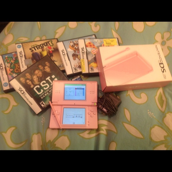 Pink Nintendo DS lite