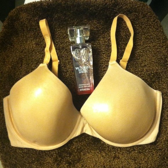 Victoria's Secret bundle trade