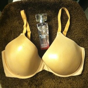 Victoria's Secret bundle trade