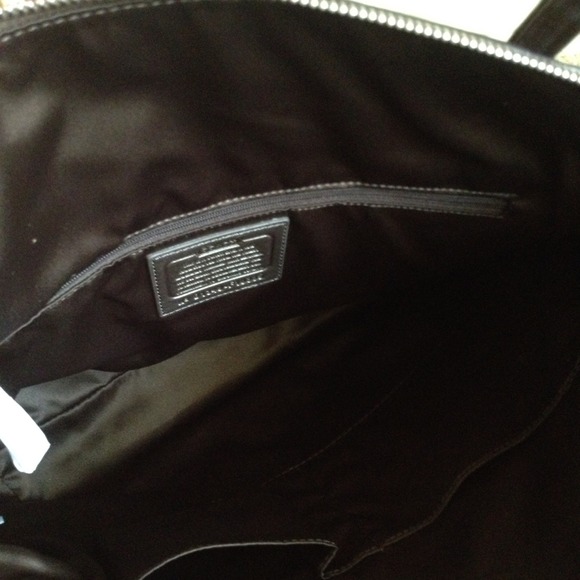 🚫Sold🚫Authentic Coach Signature Tote - Picture 4 of 4