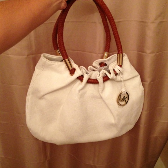Beautiful Michael Kors Purse - Gunmetal White