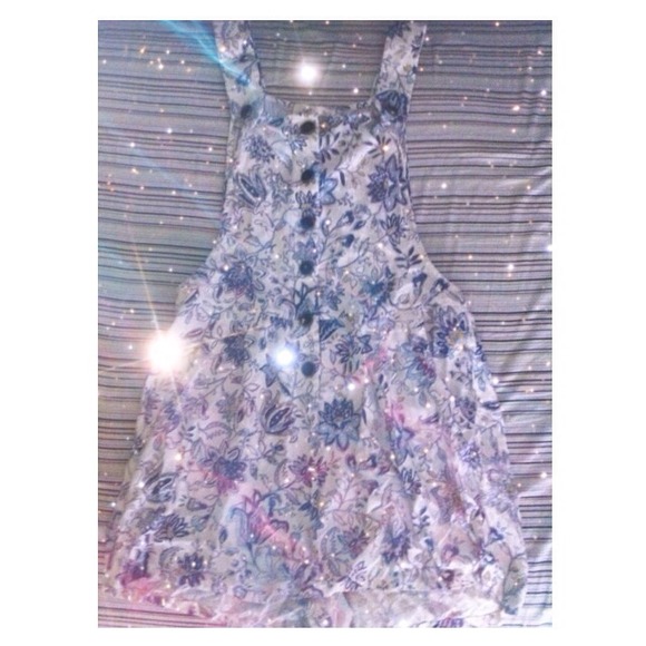 Romper. Floral designs.