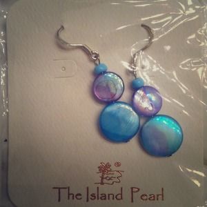 Never opened The Island Pearl earrings