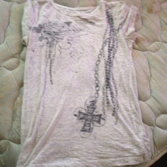 White graphic tee