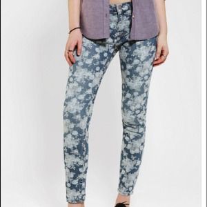 BDG twig mid-rise floral jeans