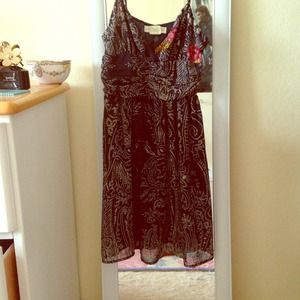 Adorable paisley dress!