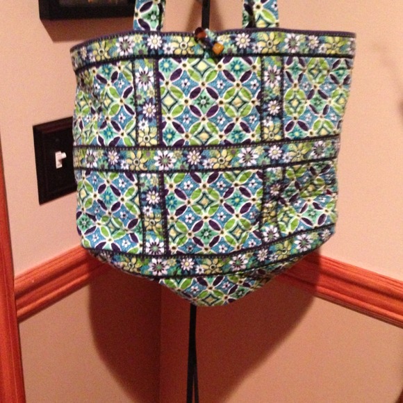 Vera Bradley tote