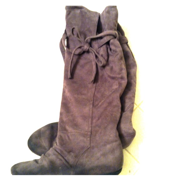 Tall, grey boots