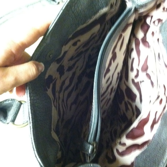 Handbag - Picture 2 of 4