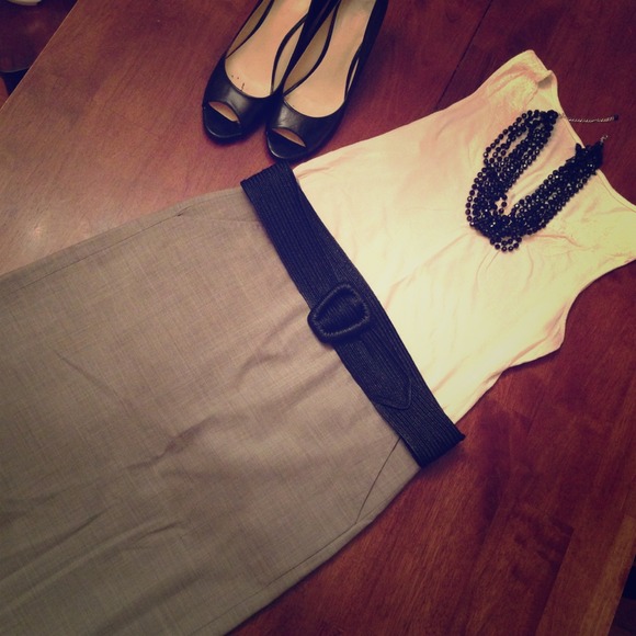 Great basic pencil skirt