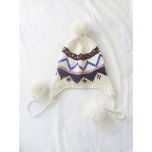 F21 pom pom hat