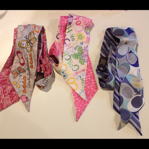 ~SOLD~ Coach graffity butterfly scarf nwt - Picture 1 of 4