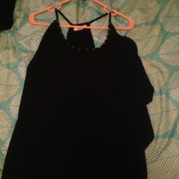 Studed shear top