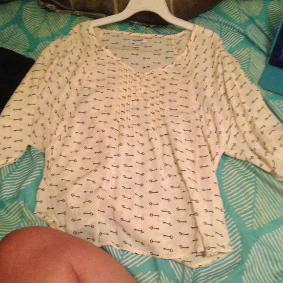 Key printed blouse