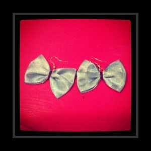 Blue Bow Earrings!