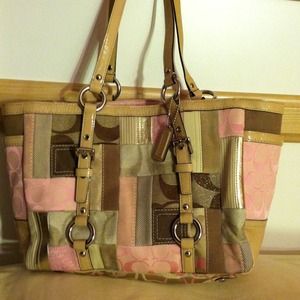 Coach shoulder purse.