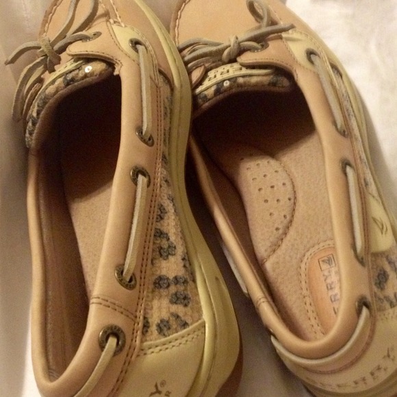 Sold!!!!! 🌸🌸🌸🌸🌸New Sperrys