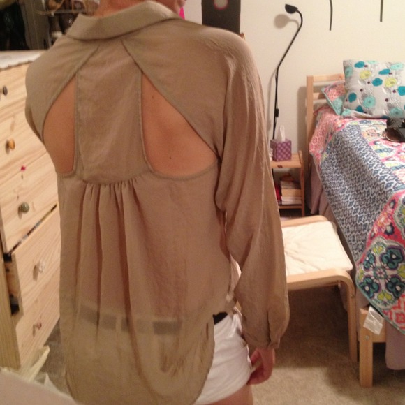 ❗️❗️SOLD❗️❗️light brown long sleeve sheer