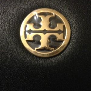 BLACK VERONA ZIP TORY BURCH WALLET