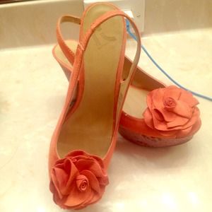 Report Vintage Wedge