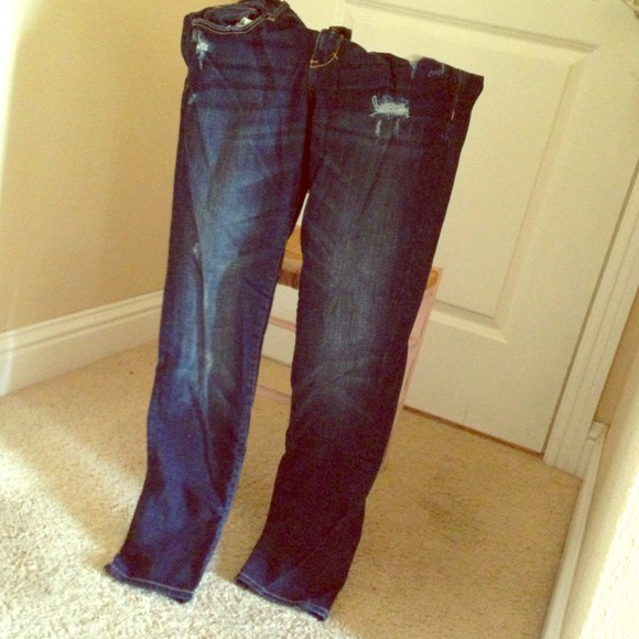 A&F Ripped Dark Wash Jeans *Never Worn* - Picture 1 of 3