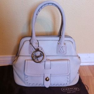 📛SOLD📛Coach Ivory leather bag