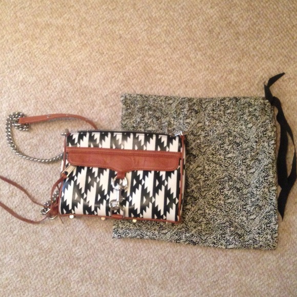 💢SOLD💢  Rebecca Minkoff Mini M.A.C. - Picture 3 of 4