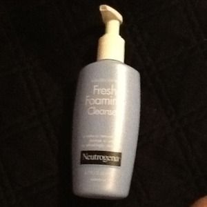 Fresh foaming cleanser. Neutrogena