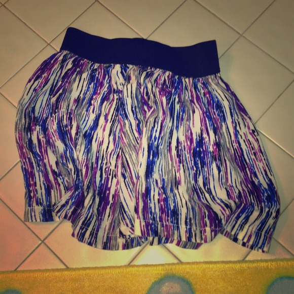 Cute skirt!