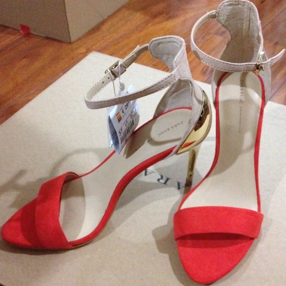 Sold sold sold 🍻HOT HOT ZARA SHOES