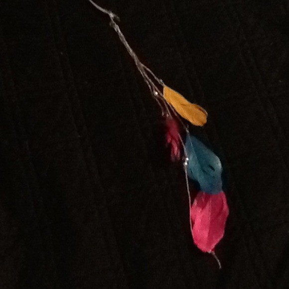 Feather hair clip