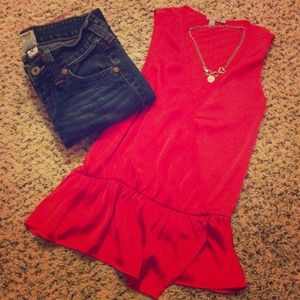 🎉THIF SALE🎉 Beautiful cayenne red blouse