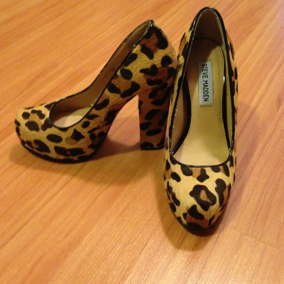 Sexy leopard print Steve Madden chunk heals