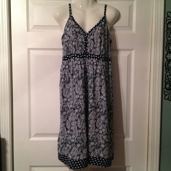 ❌SOLD on eBay❌ Blue & White Paisley Dress XL 16 18
