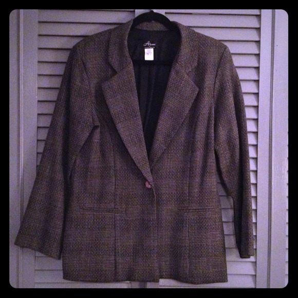 One button Jacket - Picture 1 of 1