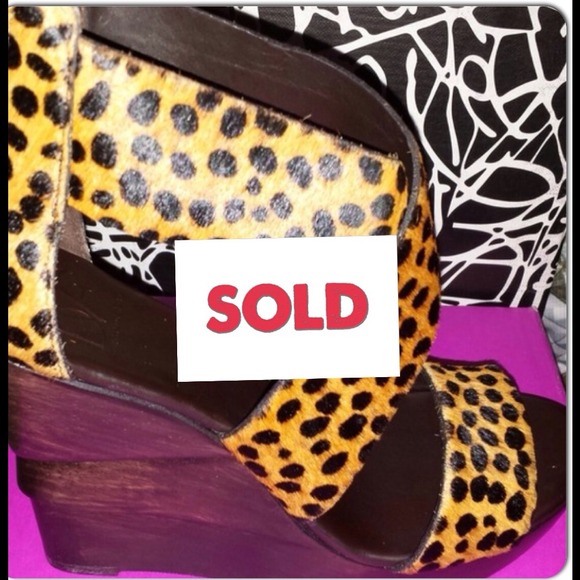 Diane von Furstenburg Shoes - SOLD❗❗DVF wedges