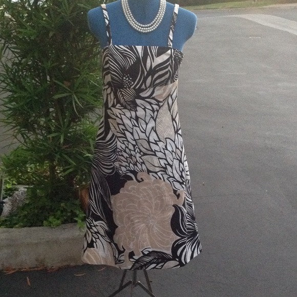 Ann Taylor Sundress wear with straps are without!