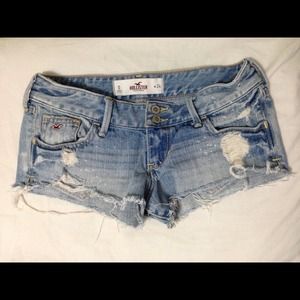 Hollister Low Rise Short Shorts
