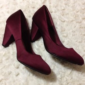 Used.. Really good condition! Super comfy!