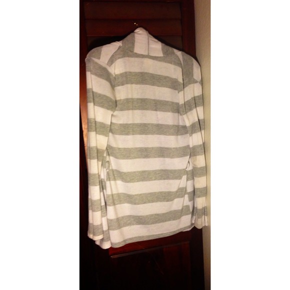 Cardigan - Picture 3 of 3