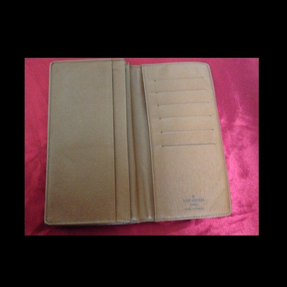 🔴SoLD 💯% Authentic Louis Vuitton - Picture 4 of 4