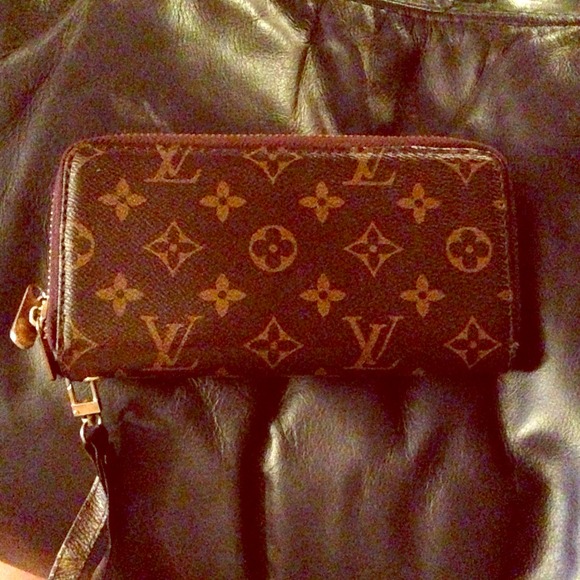 LV wallet