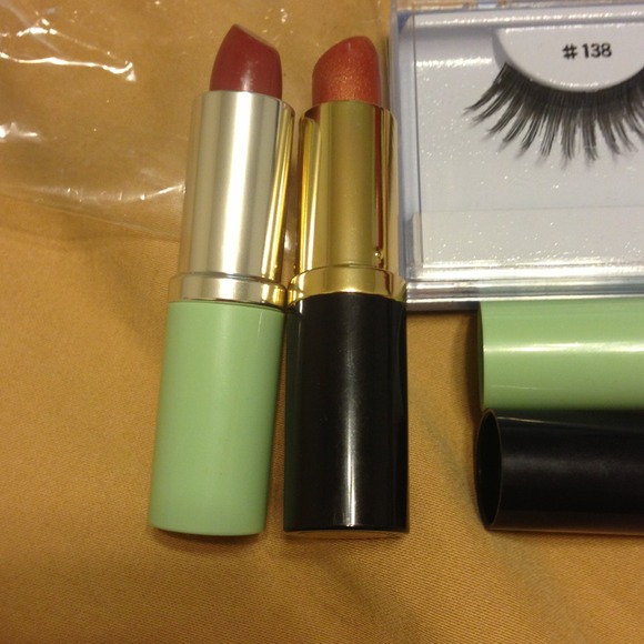 SOLD!! Bundle - Picture 2 of 4