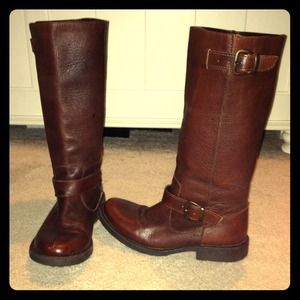 RESERVED Dark brown Steve Madden Boots
