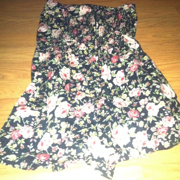 Cute flower pattern romper - Picture 2 of 3